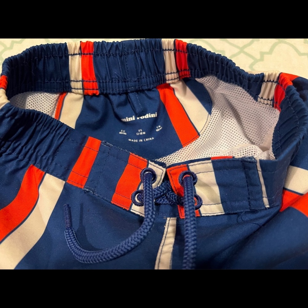 Mini Rodini Shorts - Picture 3 of 3
